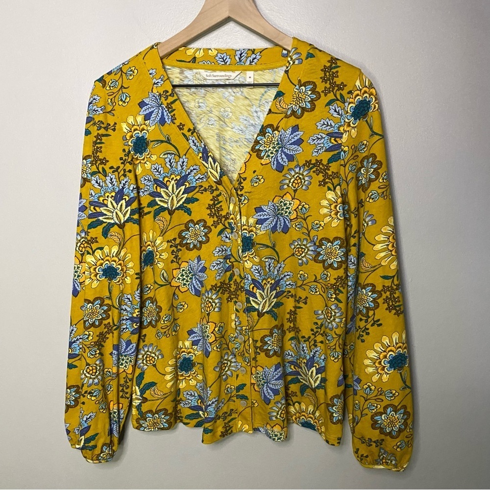 Soft Surroundings Lorna Button Front shirt blouse med yellow gold blue floral‎